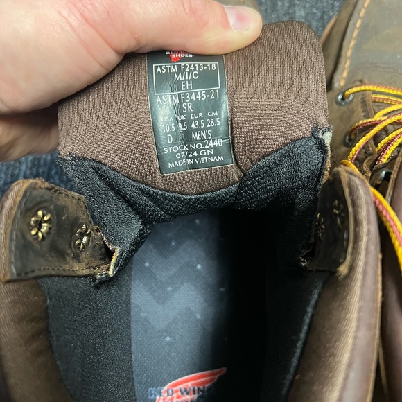 Red Wing 2440 Boots - Picture 3 of 3